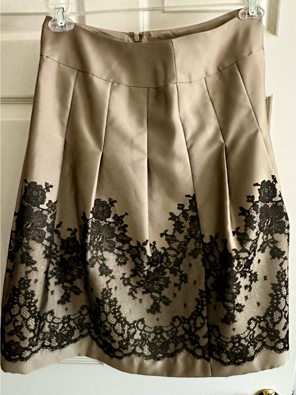 Ann Taylor Metallic Gold & Black Floral Jacquard Pleated Midi Skirt - 2